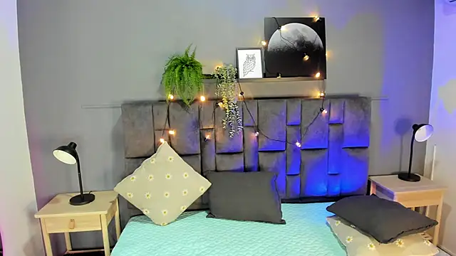 LilithSmith  online show from 11-15-25, 11:40