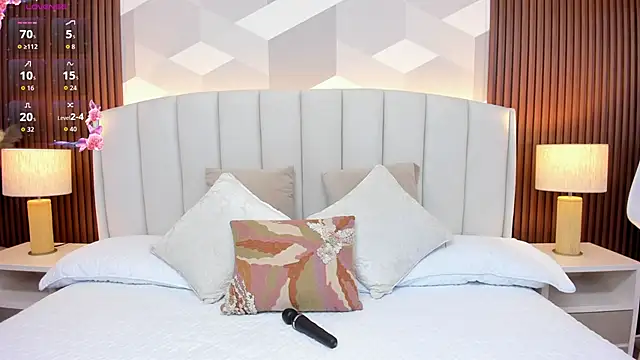 Marge lasander online show from 10-30-25, 02:02