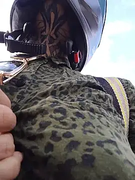 Snapshot of taaylor33 chatting on 01-15-26, 08:56 taaylor33 online show from 01-15-26, 08:56