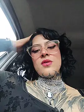 Snapshot of taaylor33 chatting on 02-21-26, 05:14 taaylor33 online show from 02-21-26, 05:14