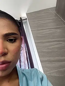 HaileyBaldwin online show from 12-26-24, 08:42