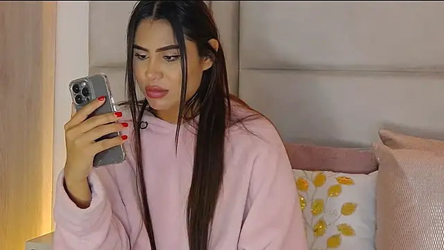 HaileyBaldwin online show from 01-09-25, 10:20