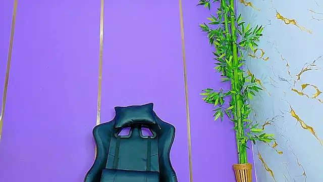 Snapshot of scarlet-jonesx chatting on 09-24-25, 04:54 scarlet-jonesx online show from 09-24-25, 04:54