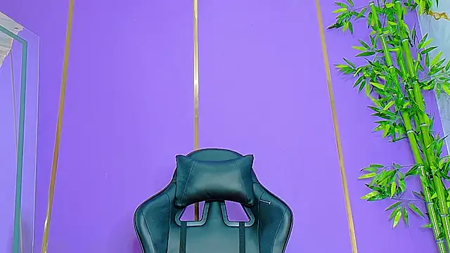 Snapshot of scarlet-jonesx chatting on 10-17-25, 03:36 scarlet-jonesx online show from 10-17-25, 03:36