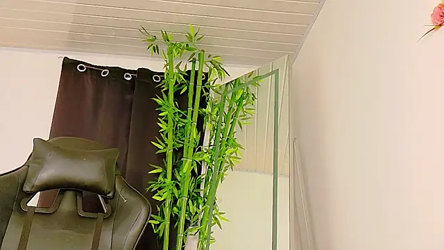 scarlet-jonesx online show from 11-29-25, 10:24