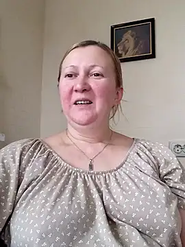 blondyaguar online show from 12-16-24, 11:44