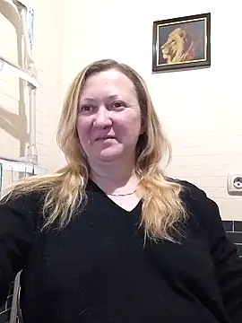 blondyaguar online show from 11-14-25, 06:28