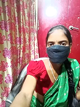 Snapshot of Joshna-Sexy chatting on 12-18-24, 04:28 Joshna-Sexy online show from 12-18-24, 04:28