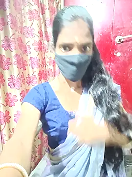 Snapshot of Joshna-Sexy chatting on 01-20-25, 03:37 Joshna-Sexy online show from 01-20-25, 03:37