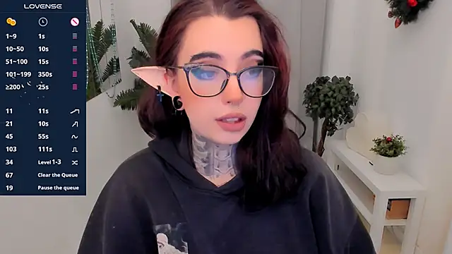 Dixi Pixi  online show from 12-22-24, 05:34