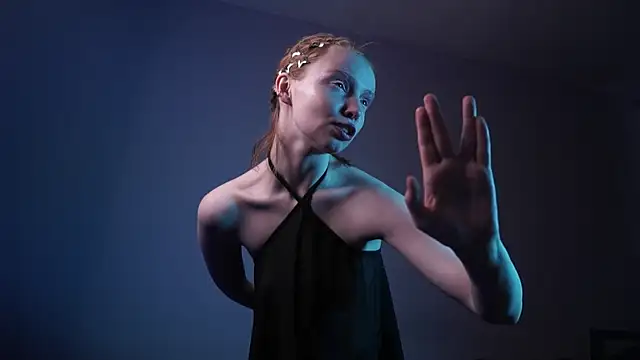 ginger hugs online show from 03-21-25, 04:17