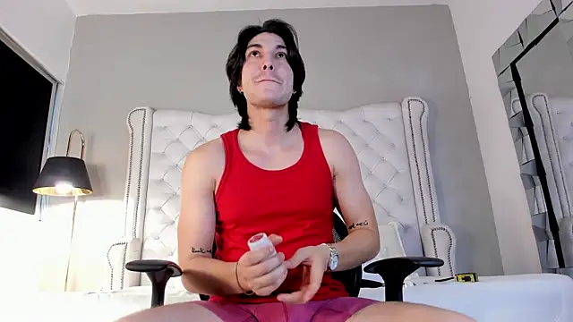 Karimferrer online show from 11-20-25, 07:46