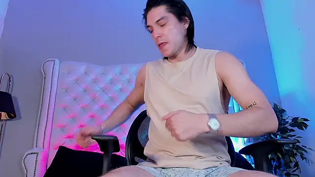 Karimferrer online show from 12-03-25, 07:56