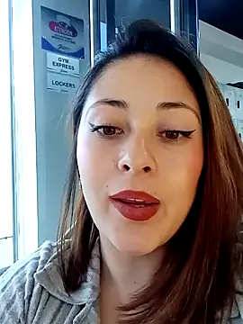 Snapshot of LisbethMoore_ chatting on 01-07-25, 04:05 LisbethMoore  online show from 01-07-25, 04:05