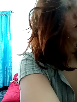 Snapshot of LisbethMoore_ chatting on 02-05-25, 01:00 LisbethMoore  online show from 02-05-25, 01:00