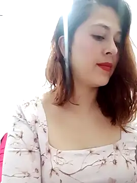 Snapshot of LisbethMoore_ chatting on 02-06-25, 01:54 LisbethMoore  online show from 02-06-25, 01:54
