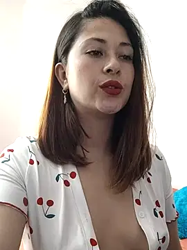 Snapshot of LisbethMoore_ chatting on 03-12-25, 02:45 LisbethMoore  online show from 03-12-25, 02:45
