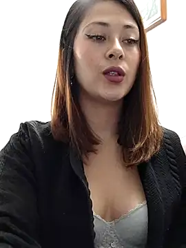 Snapshot of LisbethMoore_ chatting on 03-13-25, 01:40 LisbethMoore  online show from 03-13-25, 01:40