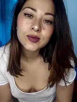 Snapshot of LisbethMoore_ chatting on 09-24-25, 02:20 LisbethMoore  online show from 09-24-25, 02:20