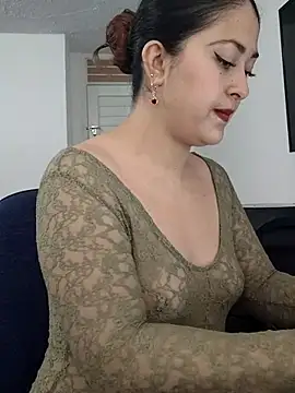 LisbethMoore  online show from 11-06-25, 05:36