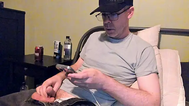 ImportantEquator0 online show from 11-01-25, 01:57