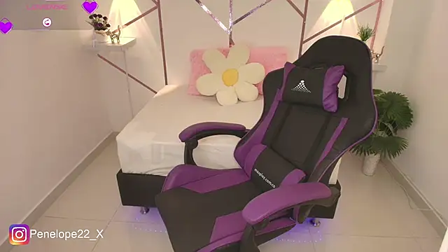 penelope22x  online show from 02-11-25, 03:29