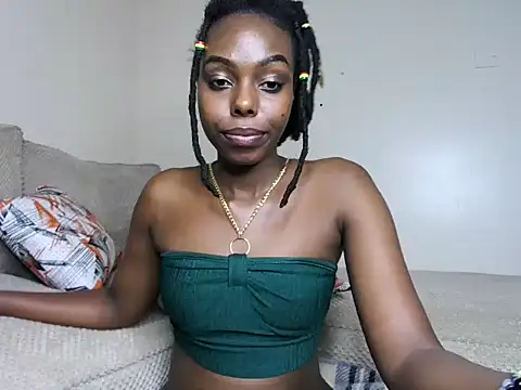 Snapshot of naughty_ebony-queen chatting on 01-11-25, 01:43 naughty ebony-queen online show from 01-11-25, 01:43