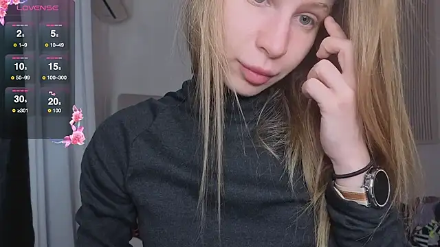 Elis Fox online show from 02-18-26, 07:04