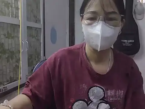 MaiHuong77 online show from 11-05-25, 12:21