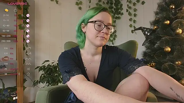 alisahug online show from 01-10-25, 07:57