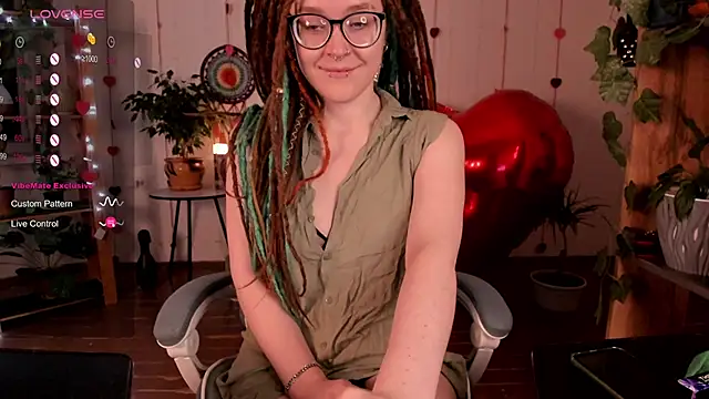 alisahug online show from 02-13-25, 04:28