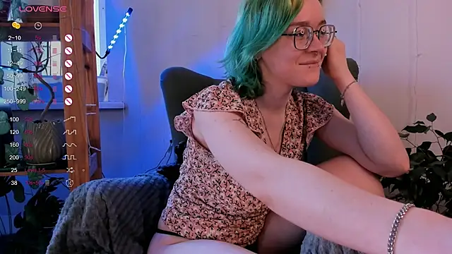 alisahug online show from 03-15-25, 10:03