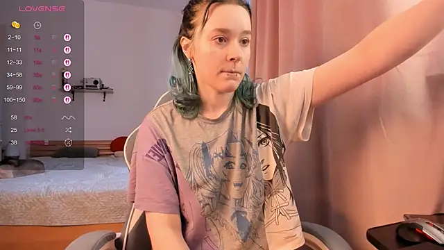 alisahug online show from 12-15-25, 10:08