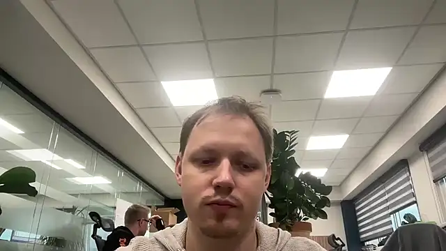 Snapshot of streamy_test11 chatting on 01-22-25, 11:01 streamy test11 online show from 01-22-25, 11:01