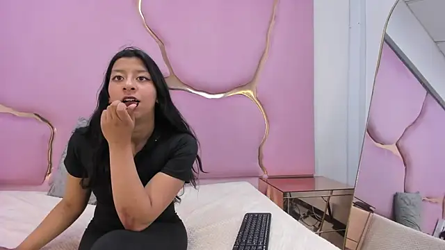 VaneLin18 online show from 09-10-25, 08:42