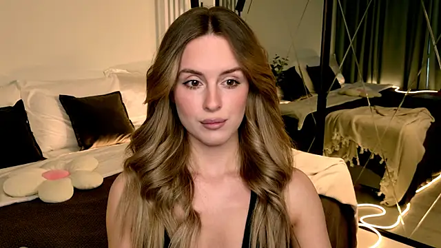 RozzitaBedberry online show from 04-05-26, 12:13