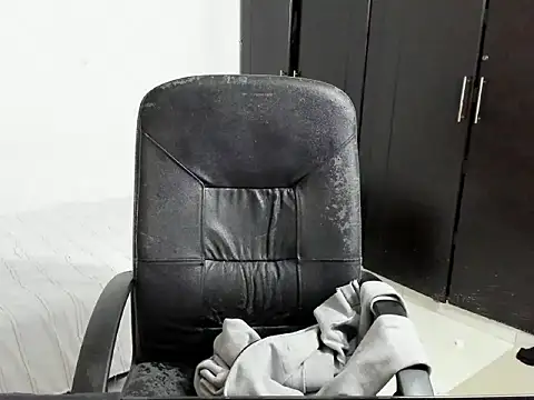 Chandler ken online show from 09-13-25, 04:23