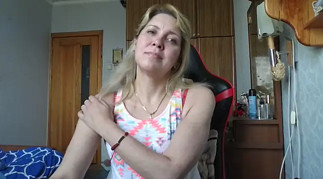 IrinaB1 online show from 03-13-25, 07:31