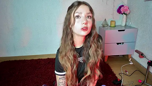 Snapshot of ari_kat chatting on 03-19-25, 01:54 ari kat online show from 03-19-25, 01:54
