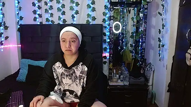 the lesbian game online show from 09-12-25, 02:44