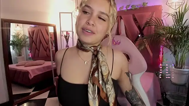 Haelycute online show from 02-09-25, 12:19