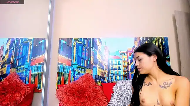 Snapshot of CristalLoren chatting on 02-21-25, 11:55 CristalLoren online show from 02-21-25, 11:55
