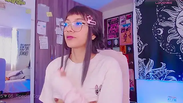 melissahowl online show from 09-26-25, 04:44