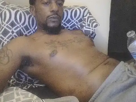 Snapshot of DreamvilleINC chatting on 09-16-25, 07:42 DreamvilleINC online show from 09-16-25, 07:42