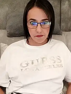Snapshot of IsisBlake chatting on 01-17-25, 11:40 IsisBlake online show from 01-17-25, 11:40