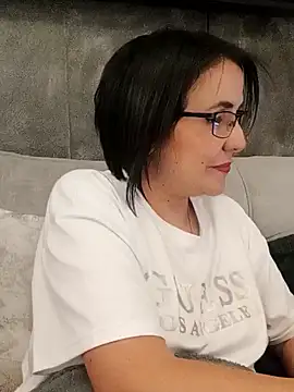 Snapshot of IsisBlake chatting on 01-18-25, 01:51 IsisBlake online show from 01-18-25, 01:51