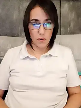 Snapshot of IsisBlake chatting on 02-19-25, 01:18 IsisBlake online show from 02-19-25, 01:18