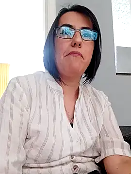 Snapshot of IsisBlake chatting on 02-21-25, 09:11 IsisBlake online show from 02-21-25, 09:11