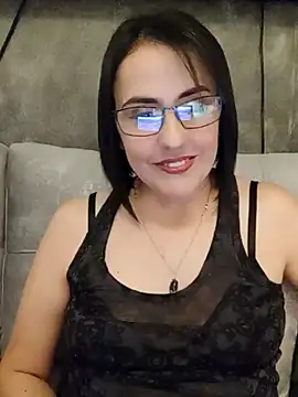 Snapshot of IsisBlake chatting on 03-07-25, 06:11 IsisBlake online show from 03-07-25, 06:11