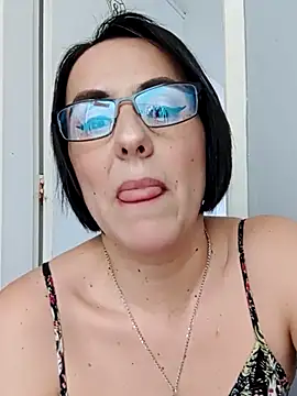 Snapshot of IsisBlake chatting on 03-22-25, 07:09 IsisBlake online show from 03-22-25, 07:09